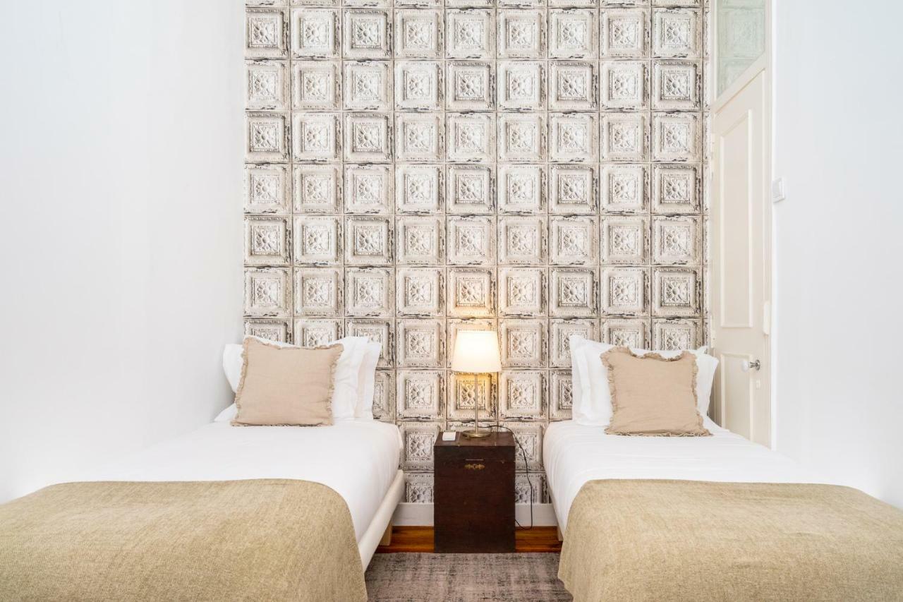 4 Bedroom Apartment On The City Center Lisbon Exterior photo