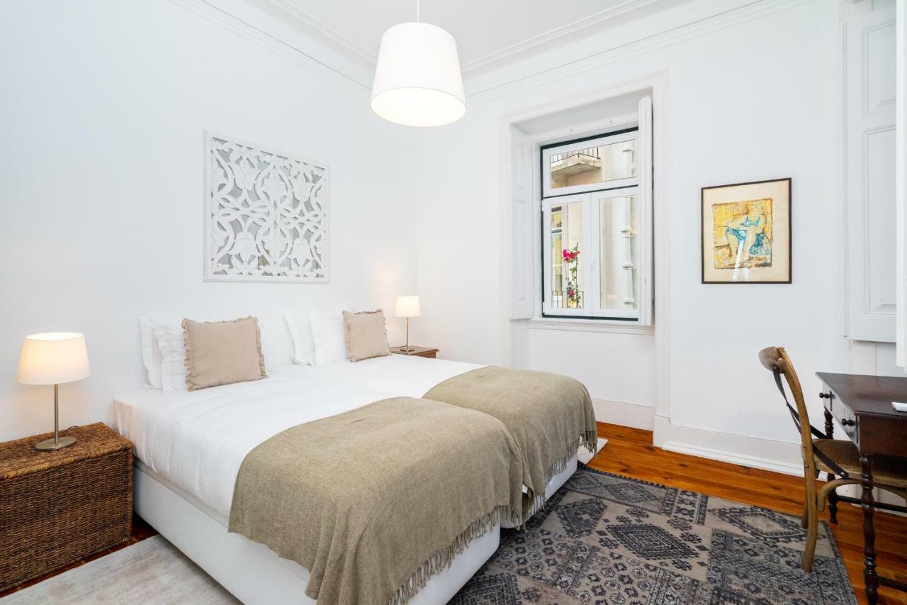 4 Bedroom Apartment On The City Center Lisbon Exterior photo